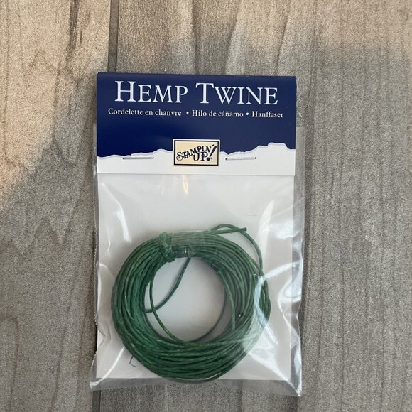 LAST CHANCE! Stampin' Up Hemp Twine Lot and sock gift tags - New in package - Picture 2 of 5